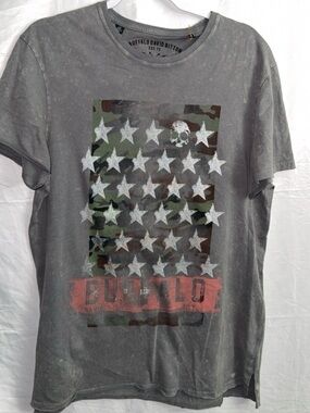 Buffalo David Bitton Gray Short-Sleeve Tee with Camo Star Graphic and Red Logo